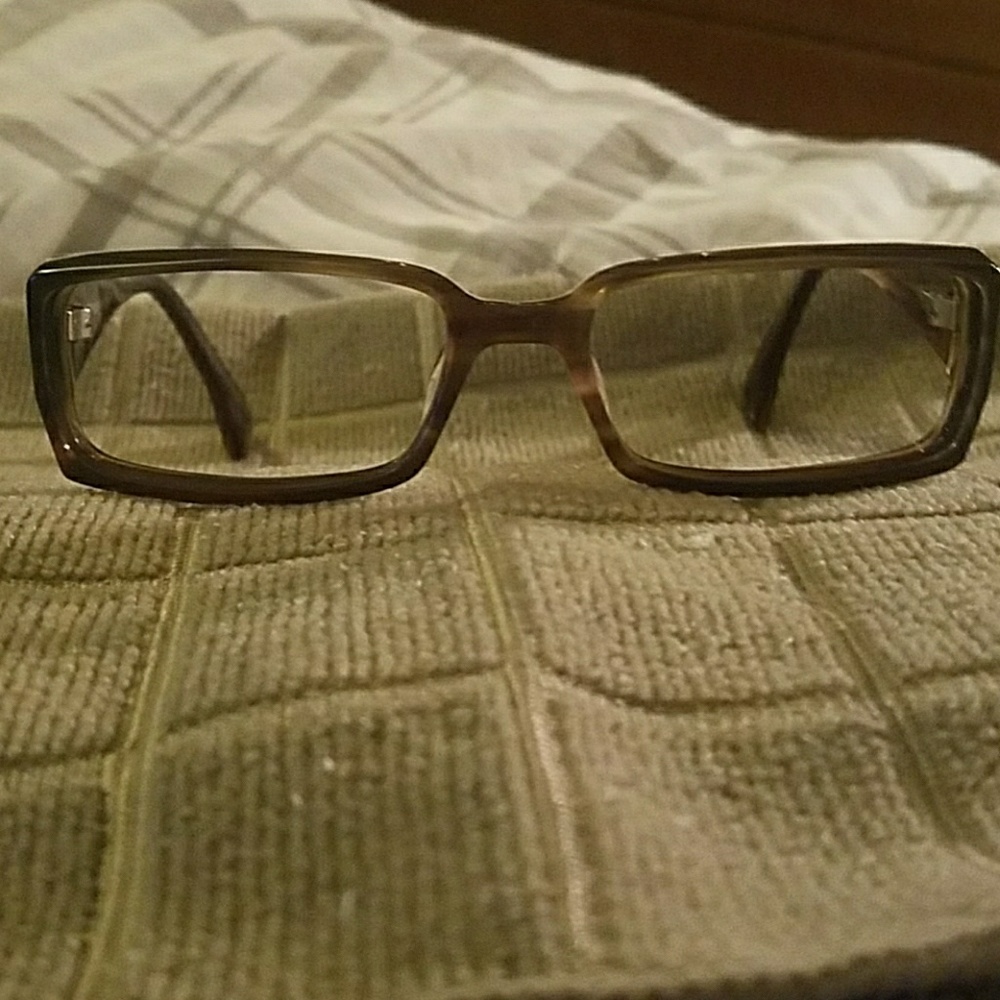 Republica brand frames